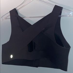 Lululemon zip front sports bra 38C